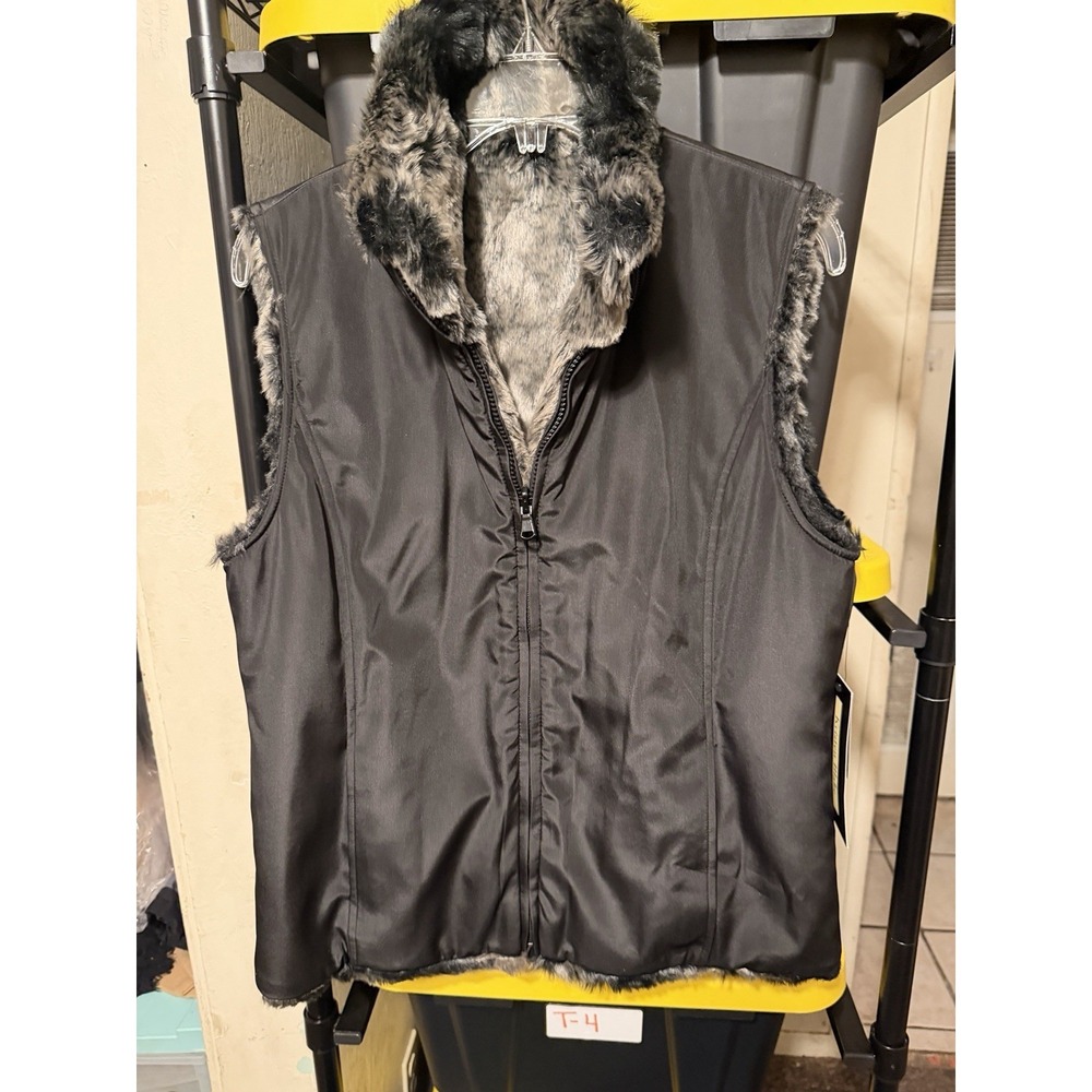 NWT Kristen Blake‎ Reversible Faux Fur Vest Size M- Full Zip Black/Brown Pockets